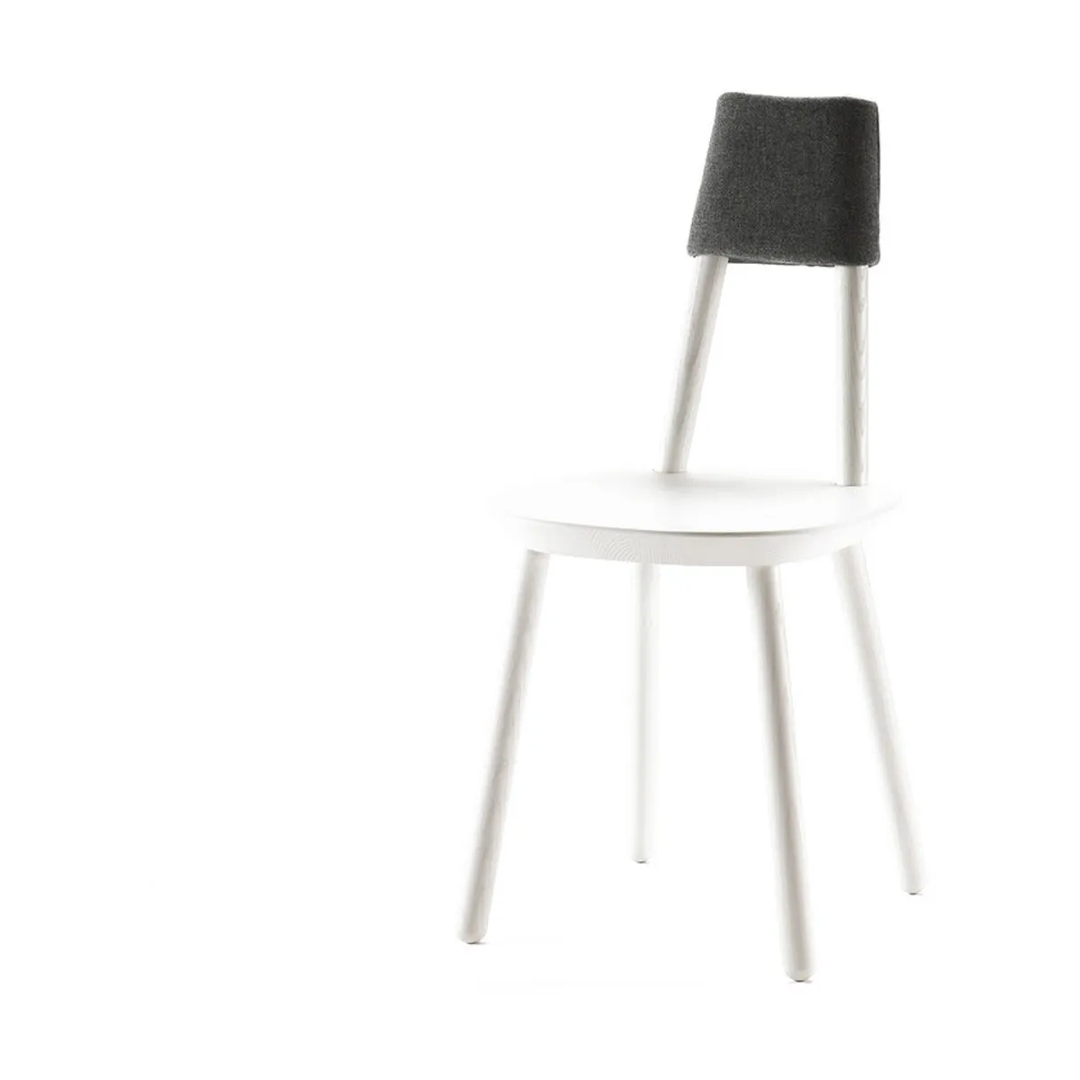 Chaise blancheNaïve